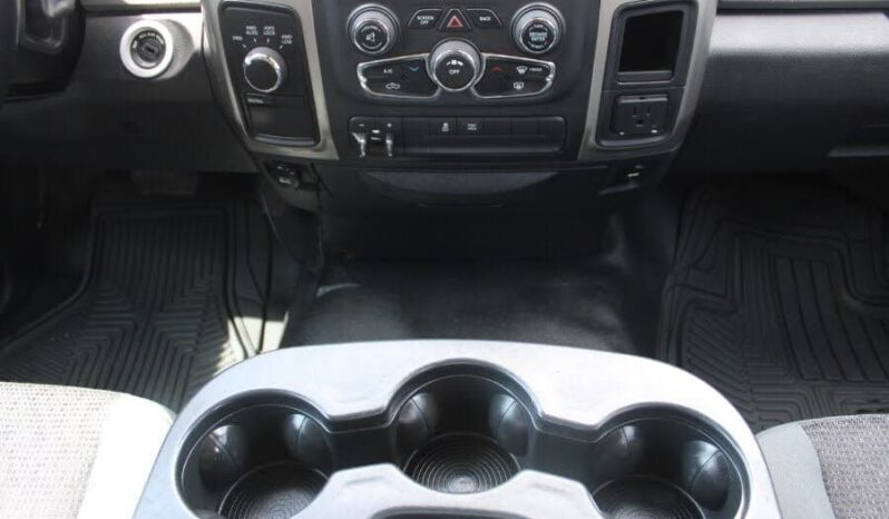 
								2013 Ram 1500 Big Horn full									