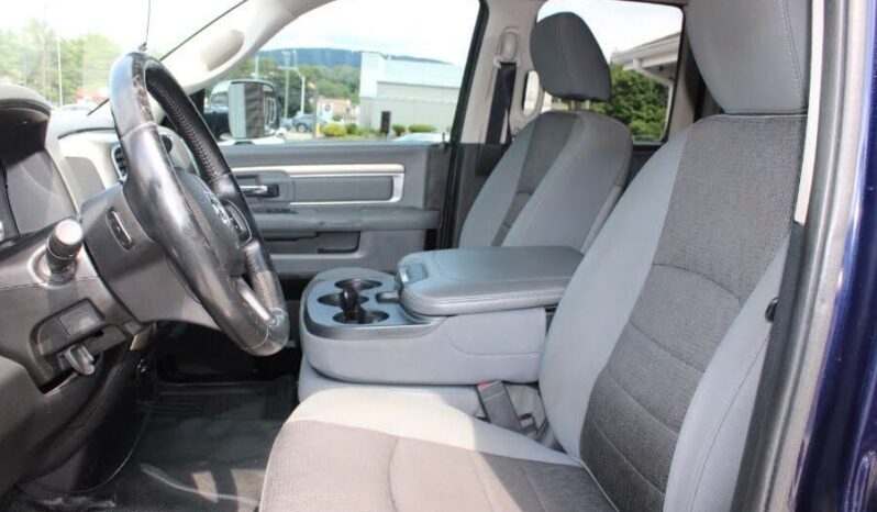 
								2013 Ram 1500 Big Horn full									