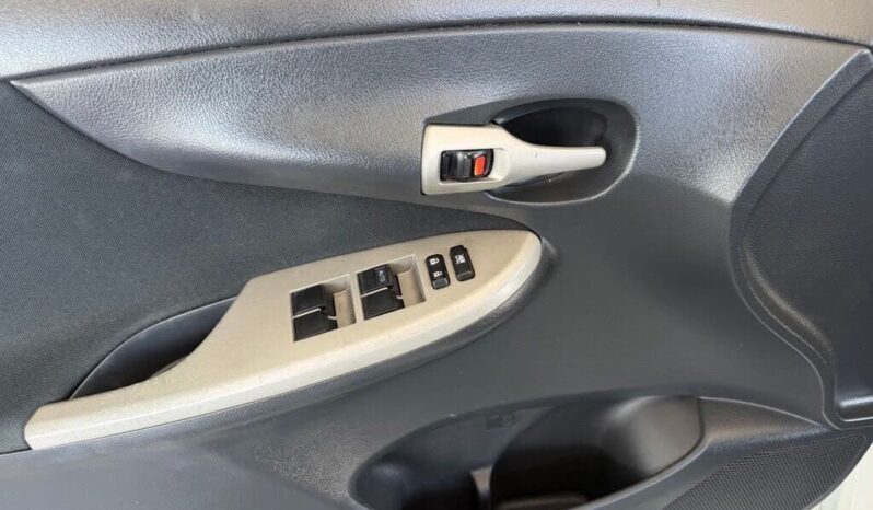 
								2013 Toyota Corolla S full									