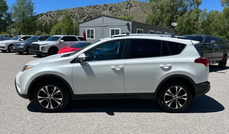 
								2015 Toyota RAV4 Limited full									