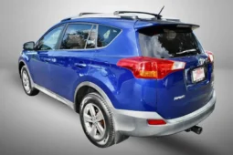 
										2015 Toyota RAV4 XLE full									