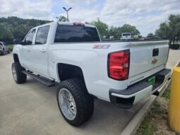 
										2017 Chevrolet Silverado 1500 LT Z71 full									
