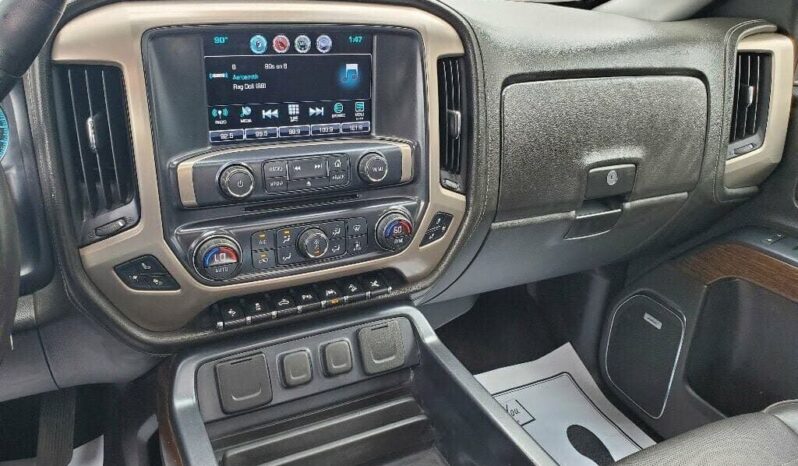 
								2017 GMC Sierra 1500 Denali full									