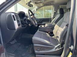 
										2017 GMC Sierra 1500 SLE full									