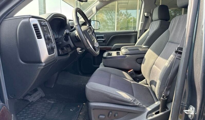 
								2017 GMC Sierra 1500 SLE full									