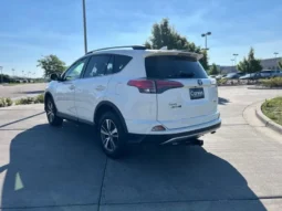 
										2018 Toyota RAV4 XLE full									