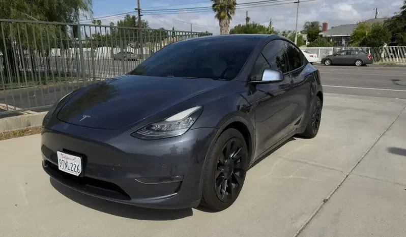 
								2020 Tesla Model Y Long Range Sport Utility 4D full									