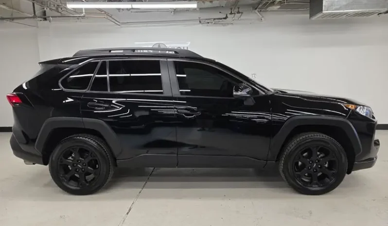 
								2020 Toyota RAV4 TRD Off-Road full									