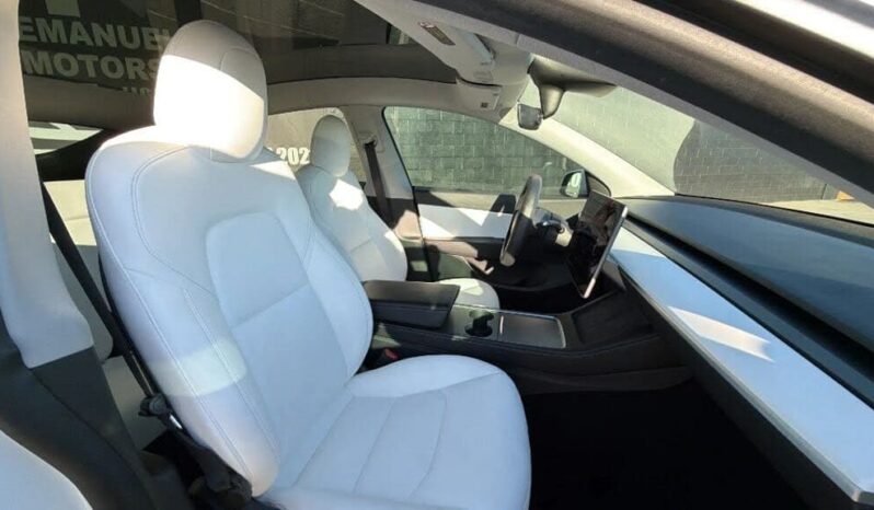 
								2021 Tesla Model Y Long Range Sport Utility 4D full									