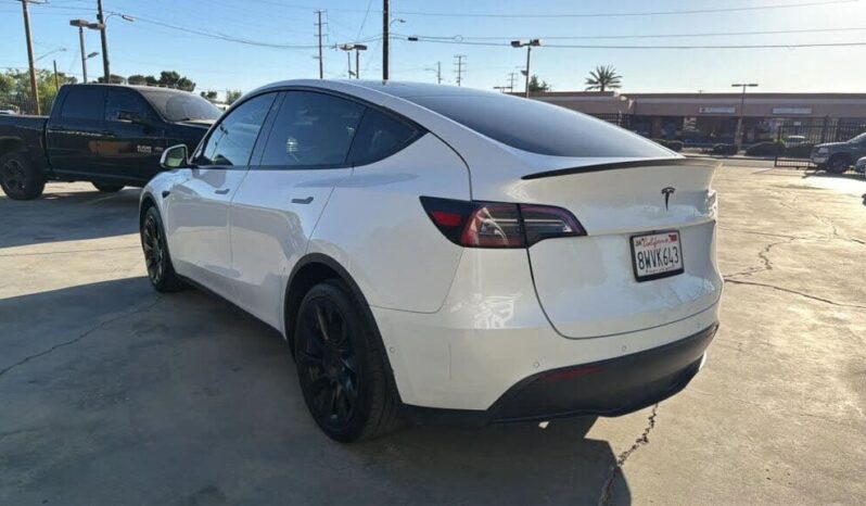 
								2021 Tesla Model Y Long Range Sport Utility 4D full									