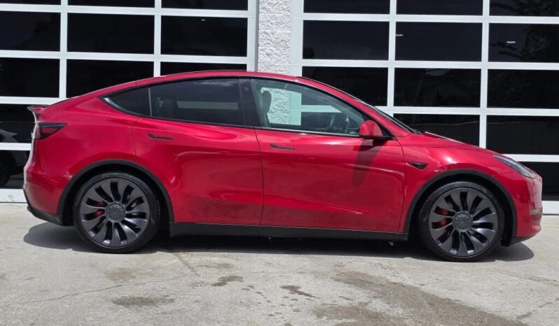 
								2022 Tesla Model Y Performance full									