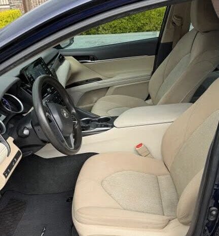 
								2022 Toyota Camry LE full									