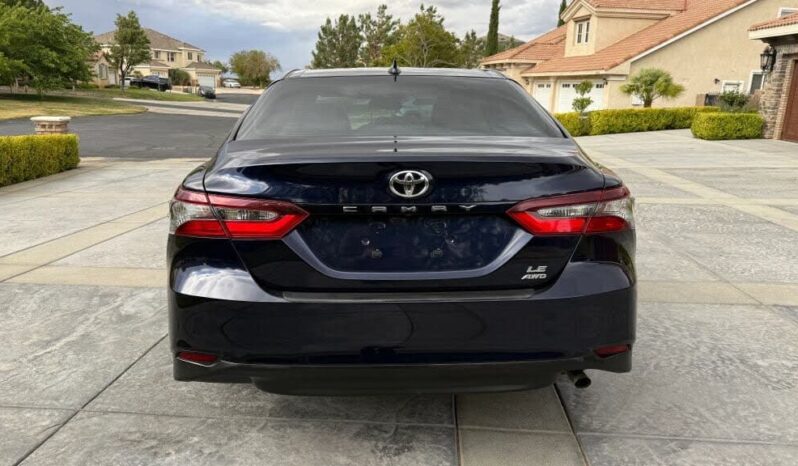 
								2022 Toyota Camry LE full									