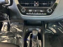 
										2022 Toyota Corolla LE full									
