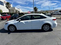 
										2022 Toyota Corolla LE full									
