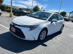 
										2022 Toyota Corolla LE full									