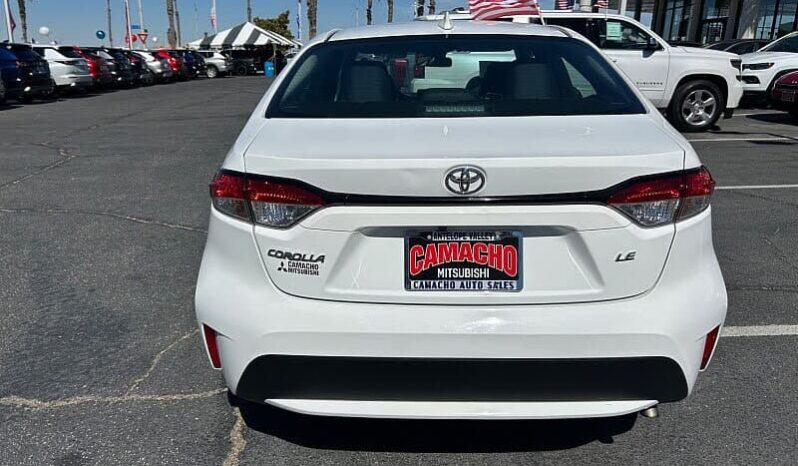 
								2022 Toyota Corolla LE full									