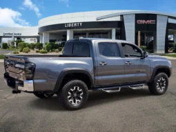 
										2022 Toyota Tacoma TRD Off-Road full									