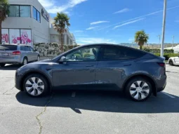 
										2023 Tesla Model Y Long Range AWD full									