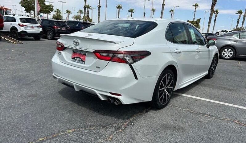 
								2023 Toyota Camry SE full									