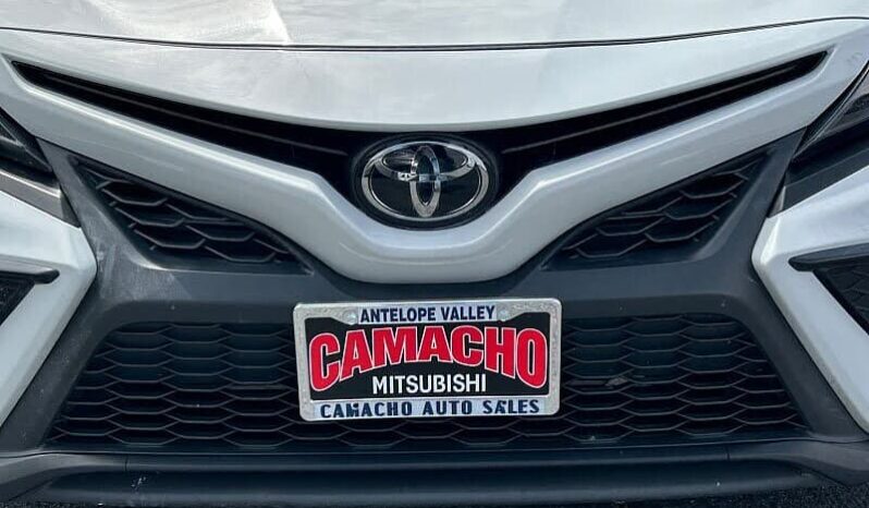 
								2023 Toyota Camry SE full									