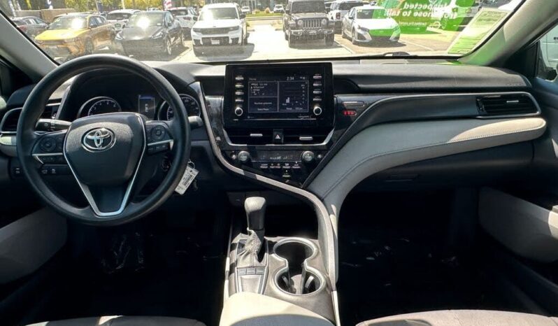 
								2023 Toyota Camry LE full									
