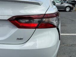
										2023 Toyota Camry SE full									
