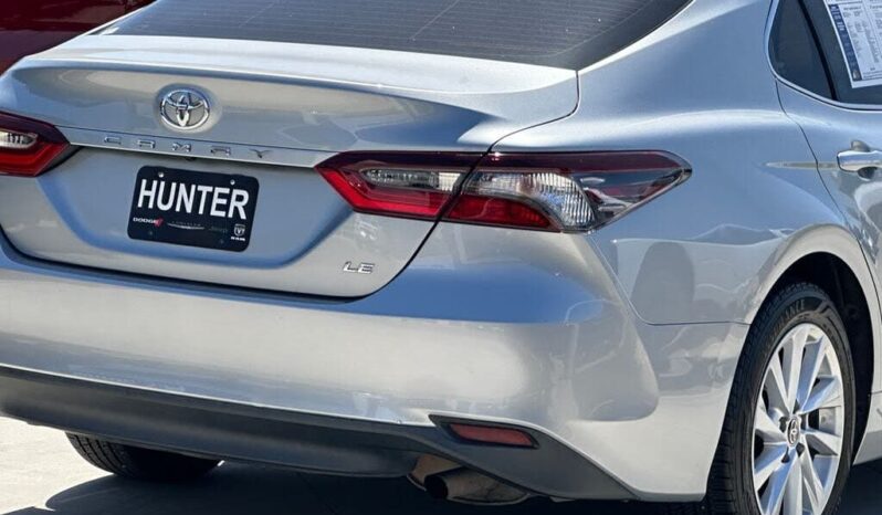 
								2023 Toyota Camry LE full									