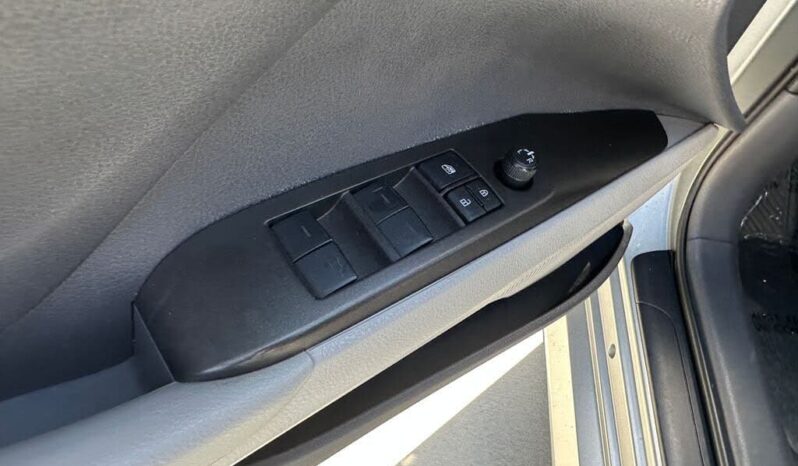 
								2023 Toyota Camry LE full									