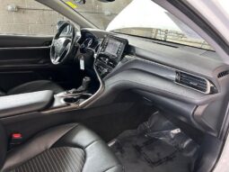 
										2023 Toyota Camry SE full									