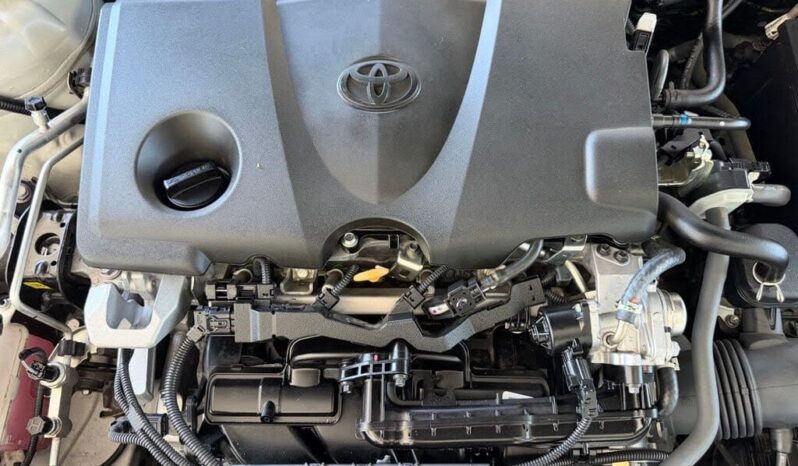 
								2023 Toyota Camry SE full									