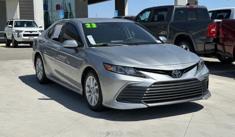 
								2023 Toyota Camry LE full									