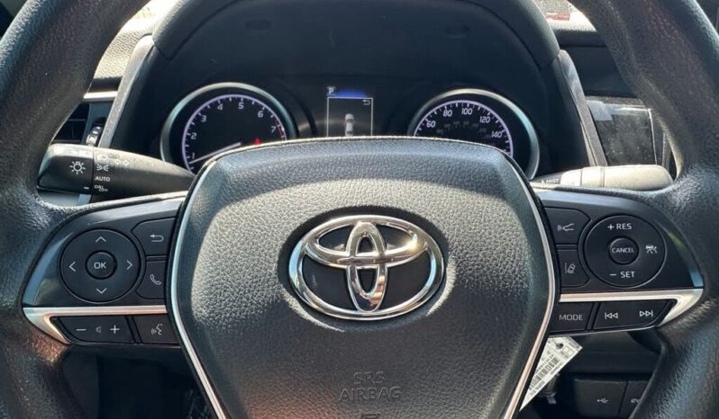 
								2023 Toyota Camry LE full									