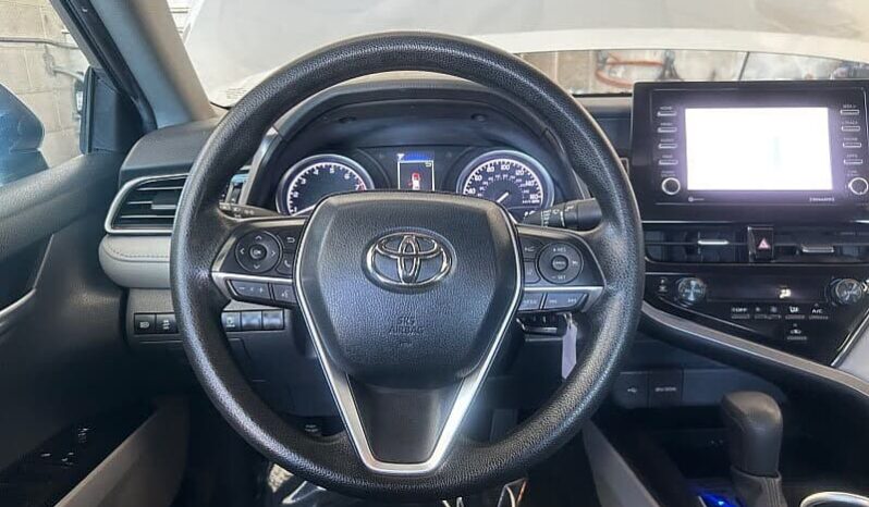 
								2023 Toyota Camry LE full									