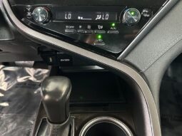 
										2023 Toyota Camry SE full									