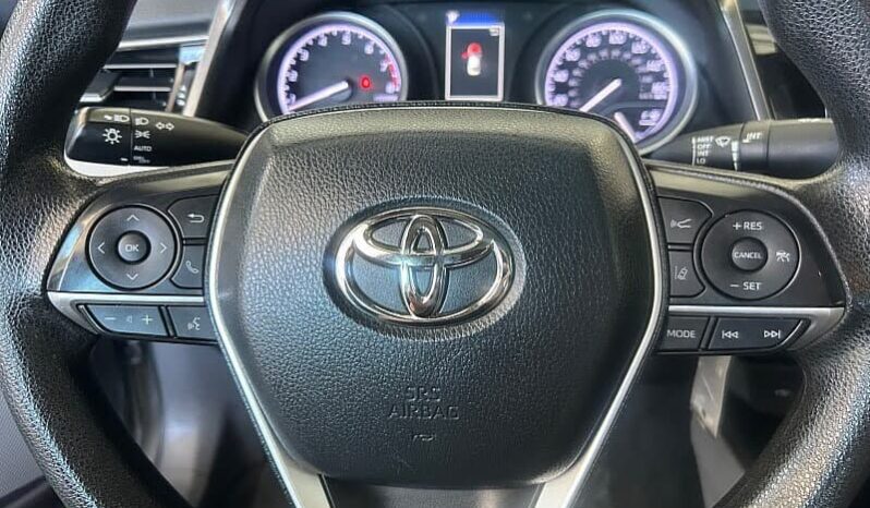 
								2023 Toyota Camry LE full									