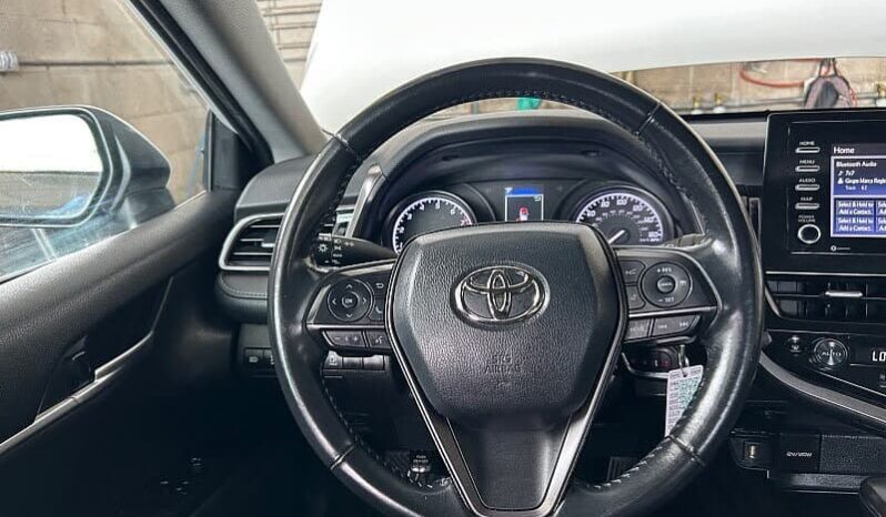 
								2023 Toyota Camry SE full									
