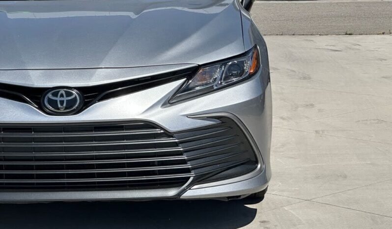 
								2023 Toyota Camry LE full									