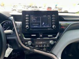
										2023 Toyota Camry LE full									