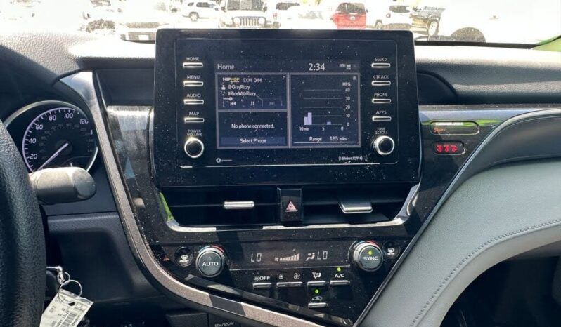 
								2023 Toyota Camry LE full									
