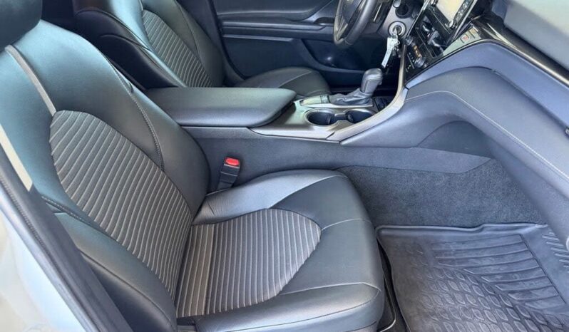 
								2023 Toyota Camry SE full									