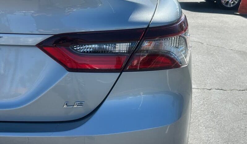 
								2023 Toyota Camry LE full									