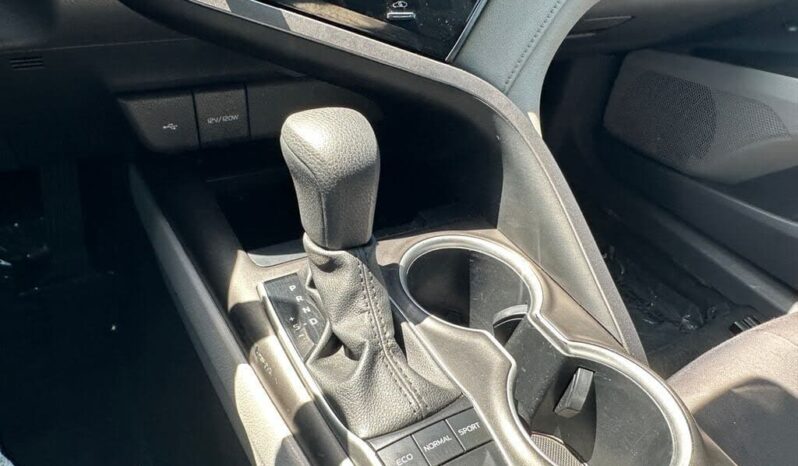 
								2023 Toyota Camry LE full									