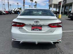 
										2023 Toyota Camry SE full									