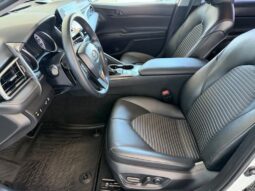 
										2023 Toyota Camry SE full									