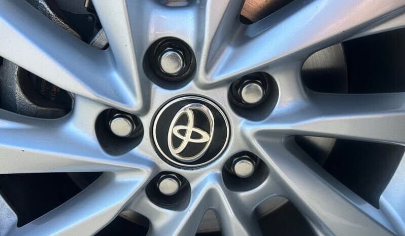 
								2023 Toyota Camry LE full									