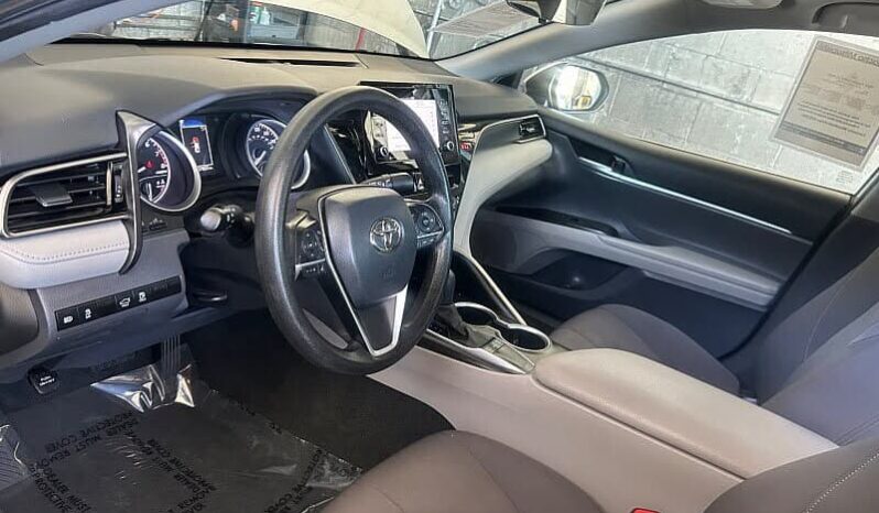 
								2023 Toyota Camry LE full									