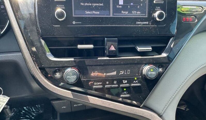 
								2023 Toyota Camry LE full									