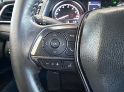 
										2023 Toyota Camry SE full									