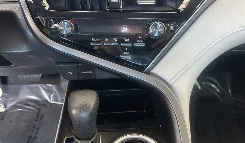 
								2023 Toyota Camry LE full									